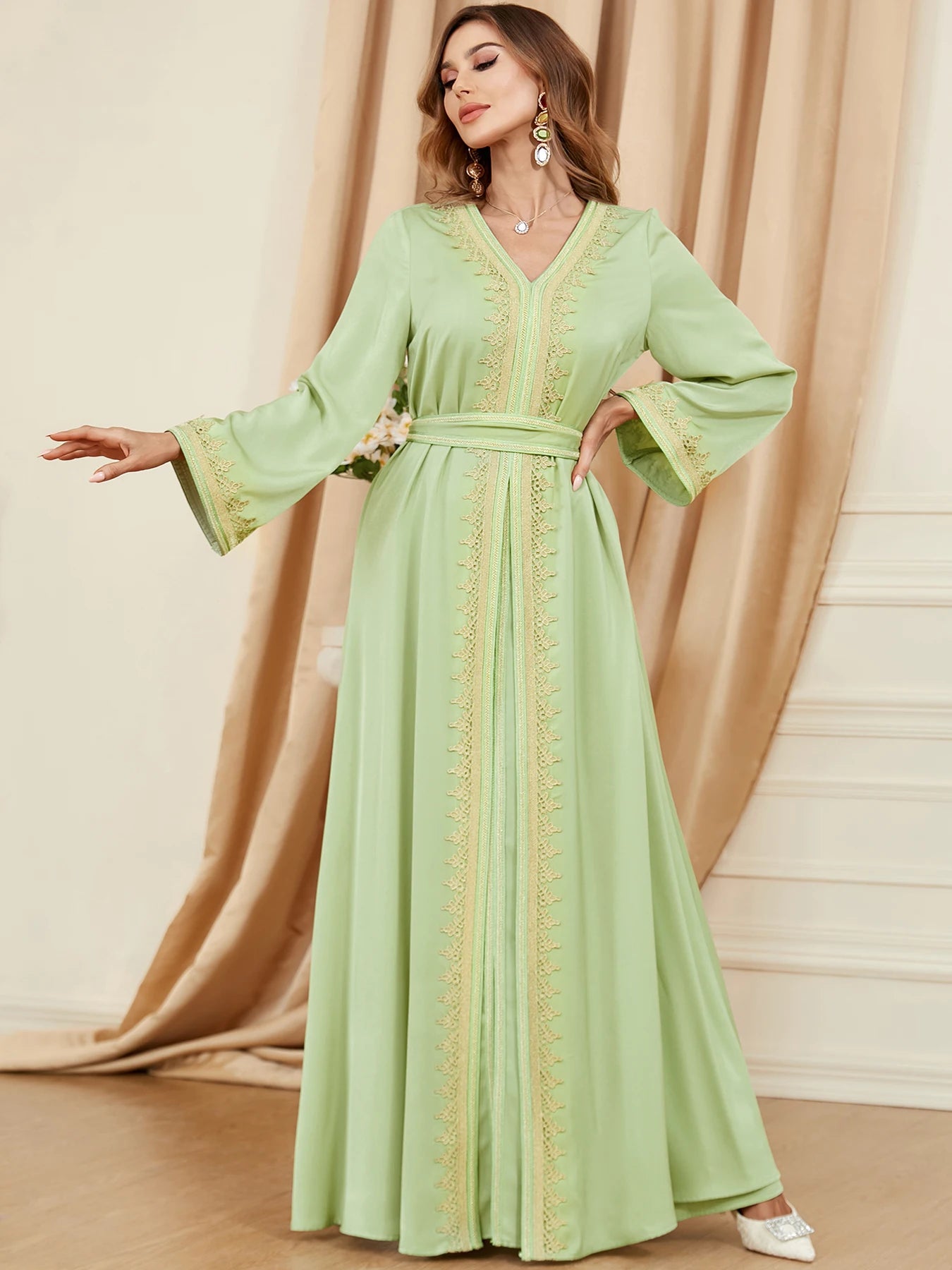 فستان سهرة مع حزام - Dina