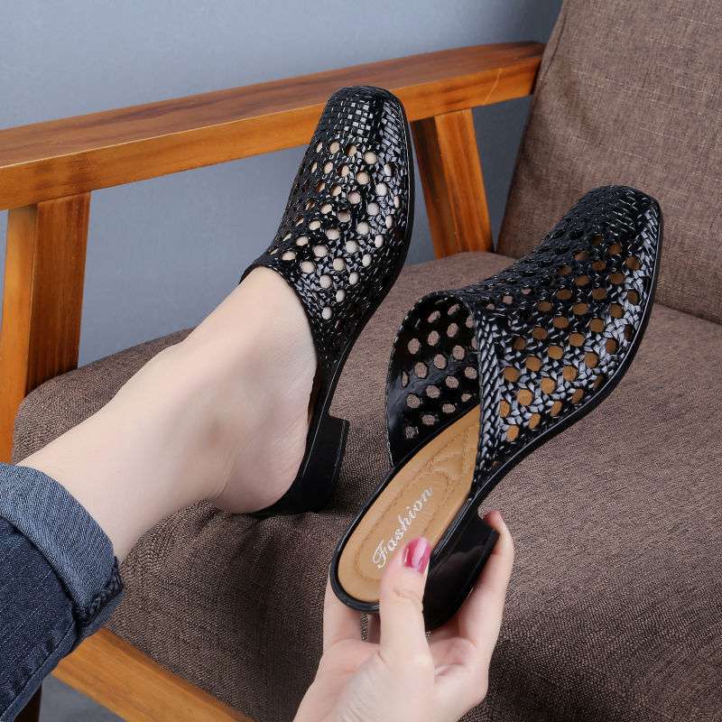 14:771#Black 1 size small;200000124:100013888